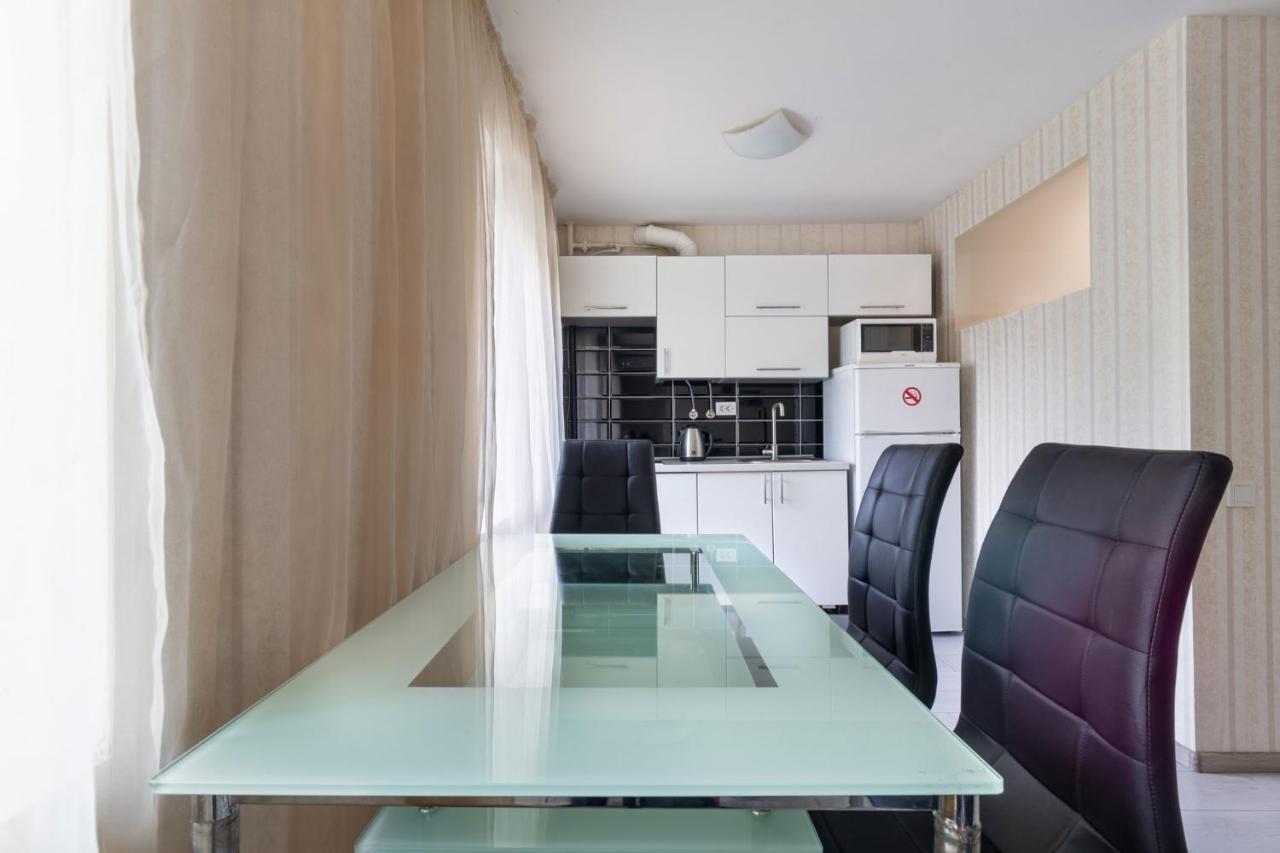City Center 2-Bedroom Apartment Dnjepropetovsk Buitenkant foto